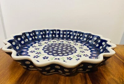 Tart/Quiche dish Handmade Polish pottery Boleslawiec - Image 1 of 3