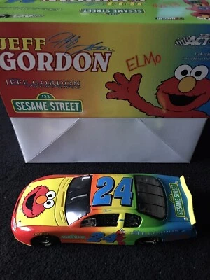Jeff Gordon 2002 Sesame Street Foundation 1/24 Diecast 1/26884 Elmo Foto 1 de 4