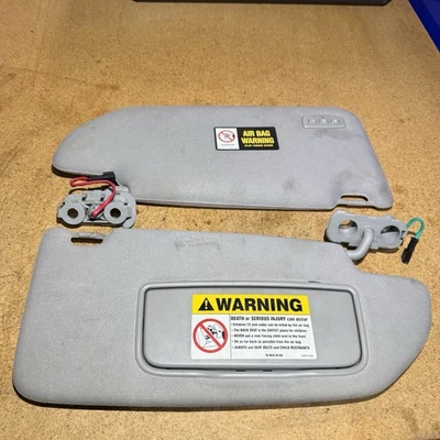 Par de parasol derecho e izquierdo tostado Volvo S60R V70R 2004-2007 OEM #2888EM Foto 1 de 3