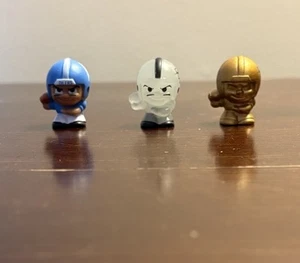 NFL TeenyMates Series 1 Rare Gold Metallic QB 1:192 Oilers QB 1:96 Glow QB 1:64 - Picture 1 of 3