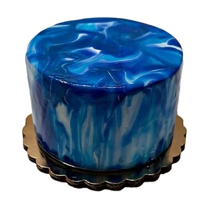 DEZICAKES Pastel Falso Comida Artificial Azul Mármol Esmalte Pastel - Imagen 1 de 8