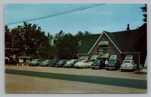 Dodsons Grill & Restaurant, Thomasville GA, Classic Cars, Vintage Postcard P20 - Picture 1 of 2