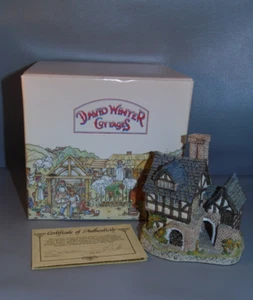 David Winter THE BAKEHOUSE At the Centre of the Village w/Box COA 1983 - Picture 1 of 6