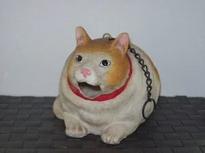 FAT CAT HANGING RESIN BIRD HOUSE - Picture 1 of 4