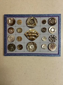 VINTAGE SHELL & MOP BUTTONS - Picture 1 of 2