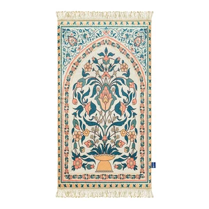 Gepolsterter Gebetsteppich für Erwachsene mit türkisfarbenem und korallenfarbenem Blumendesign von Urban Rug UK - Bild 1 von 12
