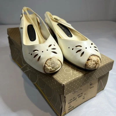 9D White Vintage 1980’s Kitten Heel Mary Jane Shoes Coquette Size 9 With Org Box - Image 1 of 4