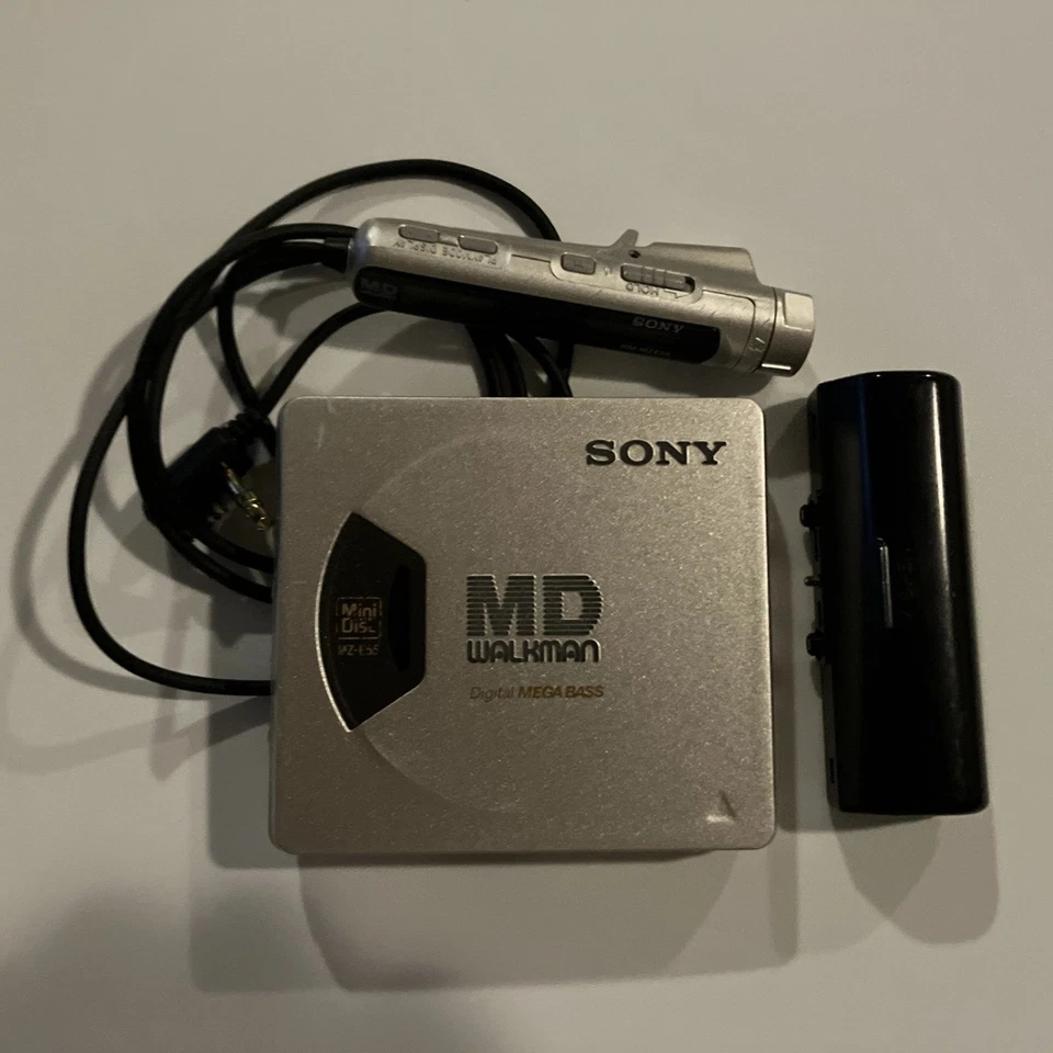 Paquete de reproductor de minidisco Sony MZ-E55 - ¡Probado funcionando! ¡Suena increíble! Foto 1 de 4