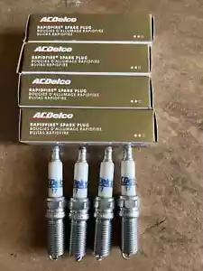 NEW GENUINE GM ACDelco RAPIDFIRE Platinum Spark Plugs #17 Set Of 4 - Picture 1 of 5
