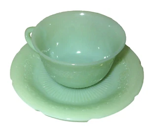 Vintage Fire King Jadeite Cup & Saucer Set Alice Green Glass Kitchen Tea Coffee - Picture 1 of 6