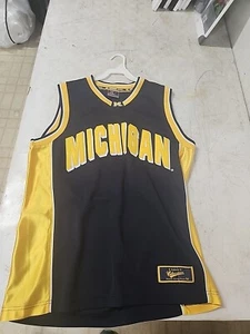 Michigan Wolverines Youth Large Colosseum Athletics Basketball Jersey (16-18) - Picture 1 of 6