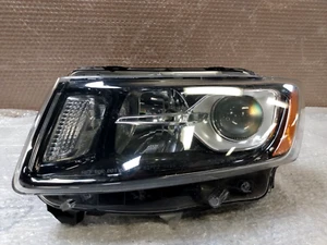 Headlight Driver LH Jeep Grand Cherokee 2014 2015 68236109AC OEM - Picture 1 of 24
