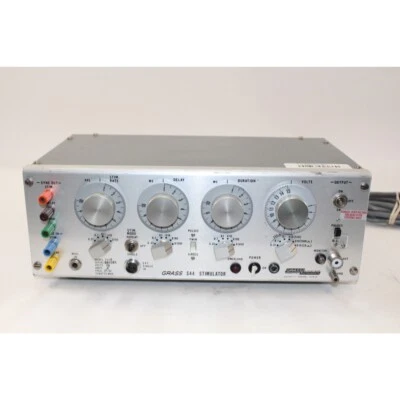 Estimulador cuadrado Grass Instruments S44 - Encendido - Solo para piezas/reparación Foto 1 de 4