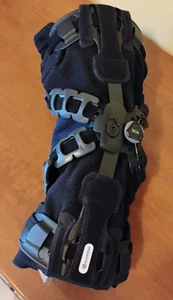 BAUERFEIND knee brace GENUTRAIN OA left lateral right medial Size 3 - Picture 1 of 6