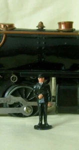 Railway officer/conductor, 40mm O scale model train layout figure, Reproduction - Picture 1 of 2