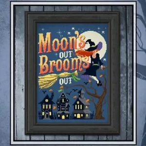 Moon's Out Brooms Out - Autumn Lane - Gráfico nuevo - Imagen 1 de 1