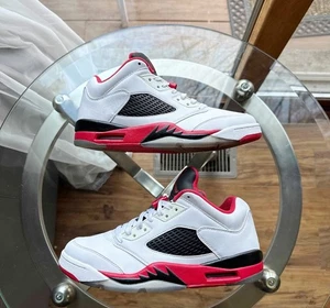 Taille 8,5 - Air Jordan 5 Fire Red Low Noir Langue 2016 Og Retro Homme - Photo 1/7