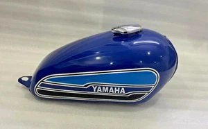 Serbatoio benzina Yamaha XS650 dal 1974 al 1976 modello acciaio verniciato blu con tappo - Foto 1 di 8
