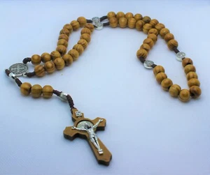 San Benito Olivo Madera Rosario con Iconos Metal Cordón Collar Rosario Hecho a Mano - Imagen 1 de 8