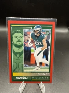 2024 Panini Encore Red Pinnacle Will Shipley /49 #298 (RC) - Foto 1 di 2