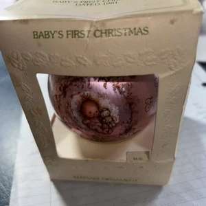 1981 Hallmark Ornament "Babys erste Weihnachten" rosa - Bild 1 von 6