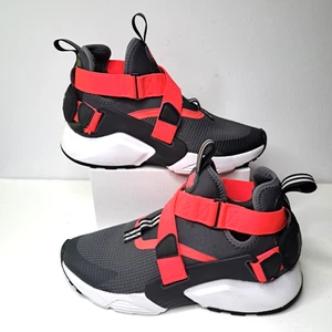 Nike Huarache City große Kinderschuhe Turnschuhe AJ6662-007 Größe Jugend 7/Damen 8,5 - Bild 1 von 10