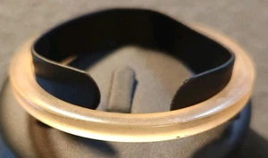 Transparenter Kunststoff Armreif Armband - Bild 1 von 3