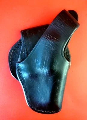 VINTAGE BIANCHI #56 S&W CHEIF BLACK LEATHER PADDLE HOLSTER🌟 - Image 1 of 4