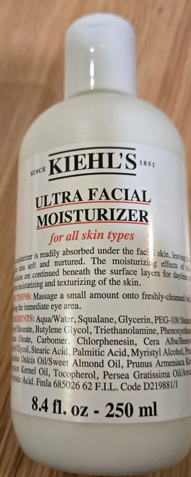 Hidratante facial ultra Kiehl's com esqualano 8,4 oz novo lacrado hidratação 24 horas - Imagem 1 de 4