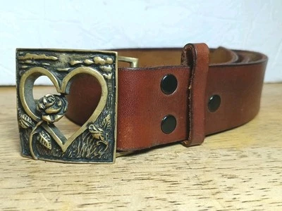 Hebilla de cinturón de latón Hebilla Hebilla Hebilla Hebilla Hebilla Hebilla Hebilla de cuero francés Corazón Rosa Foto 1 de 4