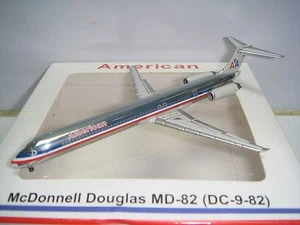 Jet-X 400 American Airlines AA MD-82 ""Colores de la década de 1990 - fuselaje pulido"" 1:400 - Imagen 1 de 1