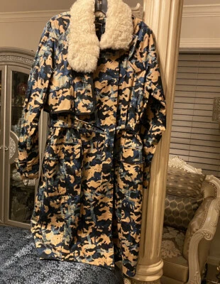 Gabardina Rebecca Minkoff Camuflada Piedra Camel Talla M R $648 Foto 1 de 4