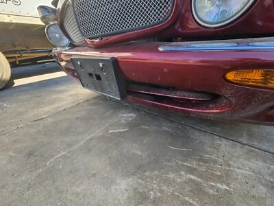 Parachoques delantero deportivo Jaguar XJ8 XJR XJ 1998 1999 00 01 02 2003 PARRILLA INFERIOR GRANATE Foto 1 de 4
