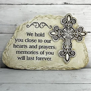 New Ganz Hanging Wall Plaque Memorial “We Hold You Close To Our Hearts..” Cross - Picture 1 of 7