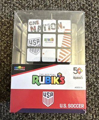 Novo - Futebol dos EUA x Cubo Rubik 3" x 3" - Imagem 1 de 2