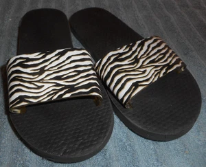 Old Navy Jelly Flip Flop Slide Sandal Girls L(1-2) Animal Print Black Wild Zebra - Picture 1 of 15