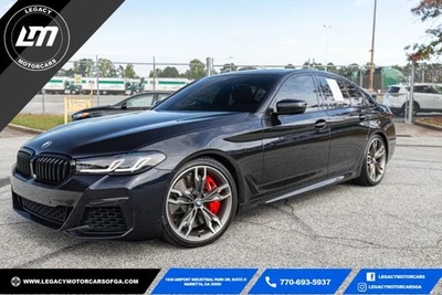 BMW M550i xDrive 2022 M550i xDrive sedán 4P Foto 1 de 4