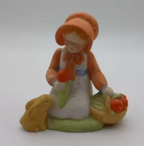Designer Collection Hollie Hobby Girl with Bunny figurine - Picture 1 of 7