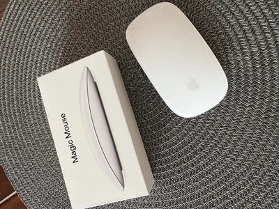 Apple Magic Mouse 2 - Weiß (A1657) - Bild 1 von 3