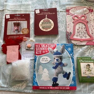 Small Lot Of 5 Christmas Craft Kits (Cross Stitch & Knitting) - Picture 1 of 12