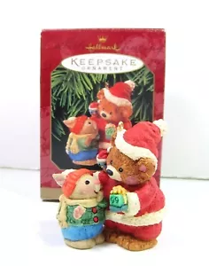 MARY'S BEARS Hallmark Keepsake Ornament 1999 Teddy und Hase Weihnachten in BOX - Bild 1 von 8