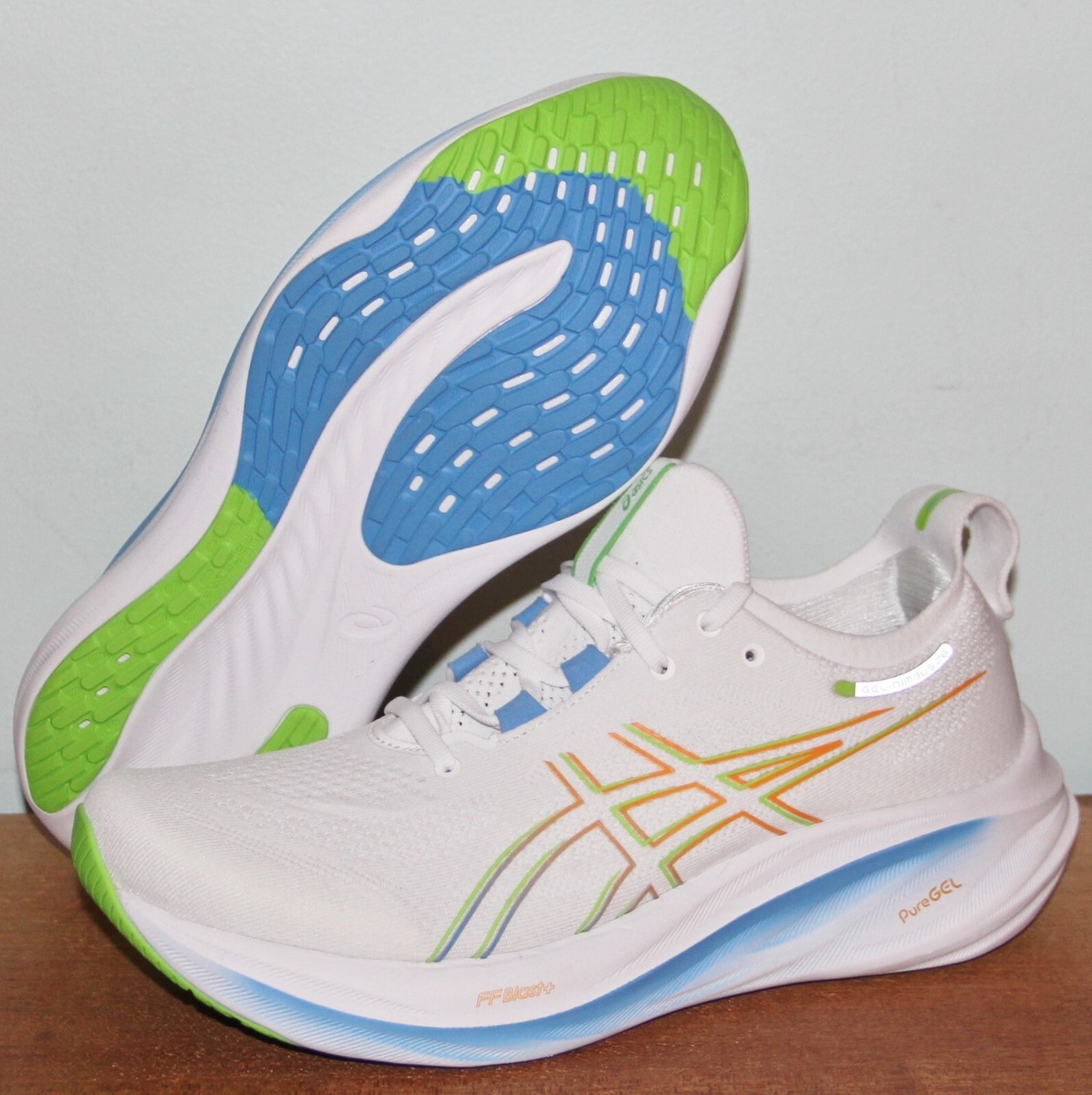 ASICS GEL-Nimbus 9 White for Sale - Authenticity Guaranteed ASICS GEL-Nimbus 9 White for Sale - Authenticity Guaranteed