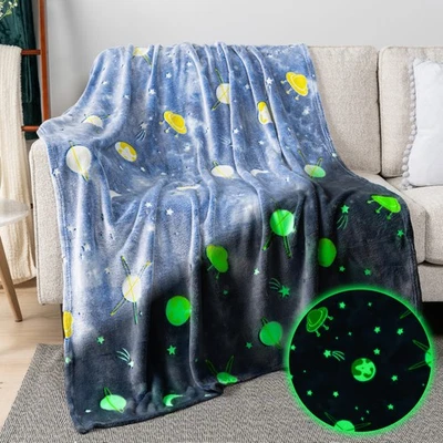 Manta Brilla en la Oscuridad, Regalo Planeta Espacial para Niñas Niños, Fleec de Peluche Suave... Foto 1 de 4
