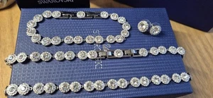 Swarovski Angelic 3-Piece Set Necklace Bracelet Earrings – Lovely Gift Set - Picture 1 of 15