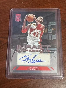 2023-24 Donruss Elite #II-KWA Kevin Willis Impact Impressions Blue #/25 - Picture 1 of 2