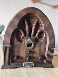 PHILCO FORD CATHEDRAL RADIO SPECIAL EDITION MODEL R89 80TH ANNIVERSARY Working - Picture 1 of 7