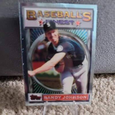1993 RANDY JHONSON TOPPS FINEST  #154 CENTERED MARINERS. - Image 1 of 2