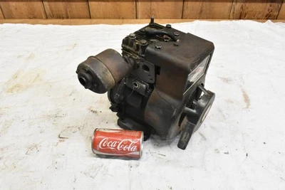 Vintage Briggs & Stratton 3 HP Small Gas Engine With Gear Reduction 80252 - Image 1 of 4