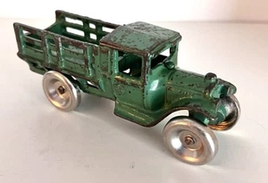 ARCADE 1920’s CAST IRON FORD STAKE BED TRUCK - 5 INCH- MUST SEE GOOD VINTAGE TOY - Picture 1 of 15