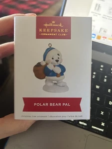 2022 Hallmark Andenken Ornament "Eisbär Pal" KOC Mitglied Eisbär Pal - Bild 1 von 3